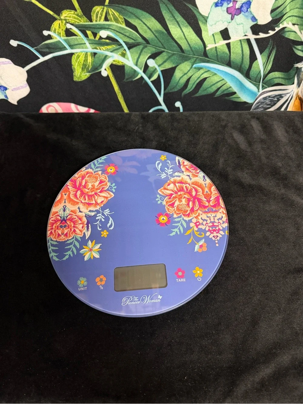 The Pioneer Woman round digital